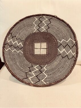 NEW Africa Woven Basket. Made by the Binga people of Zambia/Zimbabwe
